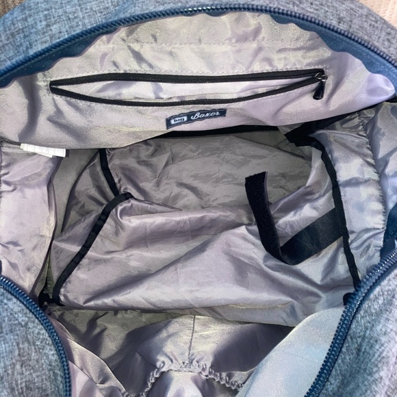 Lug Boxer - Picture 3 of 12